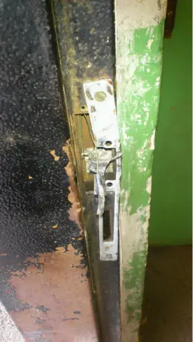 Ремонт на счупена електрическа брава на входна врата